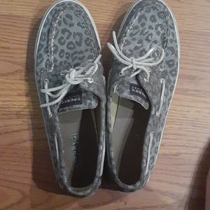 Womens Sperrys size 10